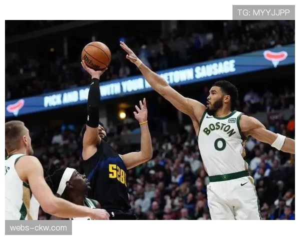 焦点对决预报：东西部头名掘金与凯尔特人上演总决赛预演